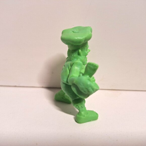 Stu B You SLUG Zombies Series 2 Green Zombie Cooking Chef Figure Jakks 2012 - Picture 4 of 6